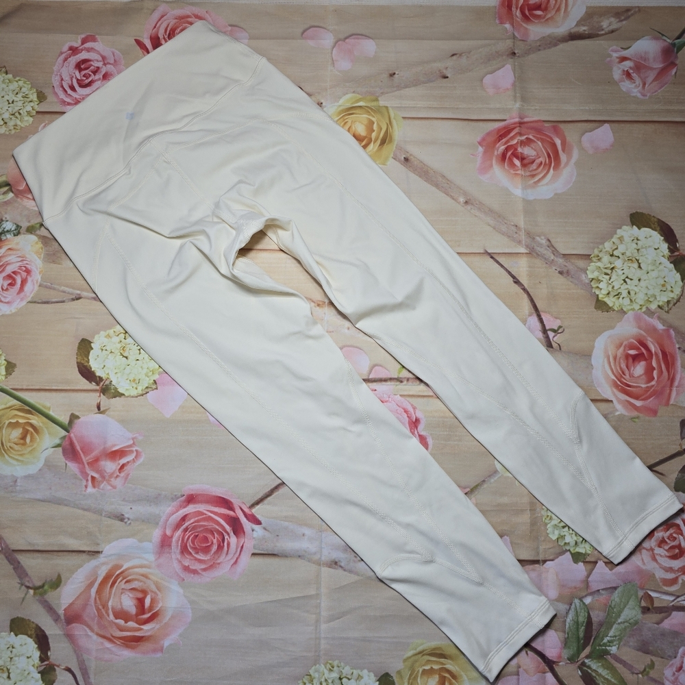 Antonio Melani cream leggings - Picture 2 of 6